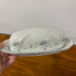 Johann Haviland blue garland floral butter dish